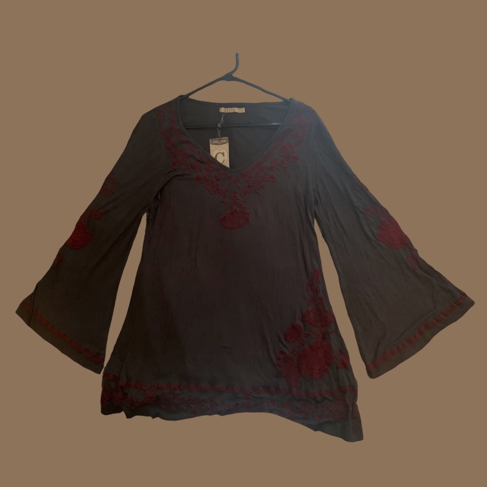 Caite Anthropologie Floral Embroidered Tunic Top Asymmetrical Bell Sleeve Blouse